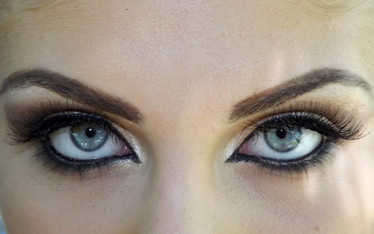 Permanentní make-up očních linek obrázek 6